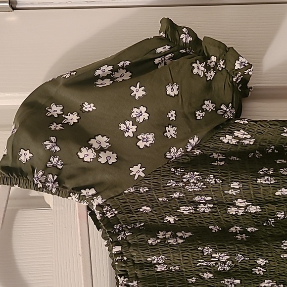 THEREABOUTS GIRLS PLUS SIZE GREEN & WHITE FLORAL SMOCKING DRESS SIZE 2XL 20.5P - Picture 8 of 16